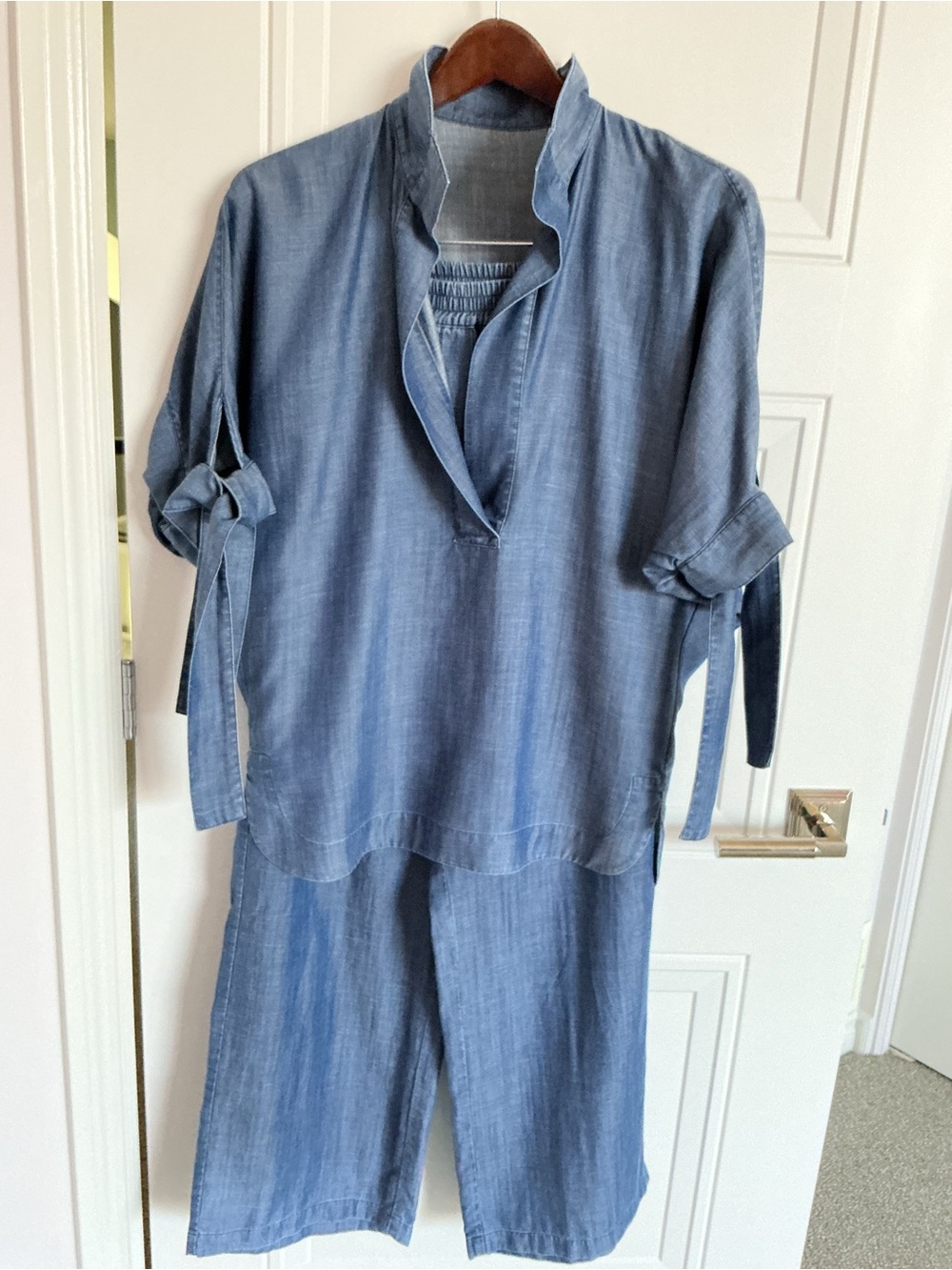 Blue chambray  look tunic and flowing pants
